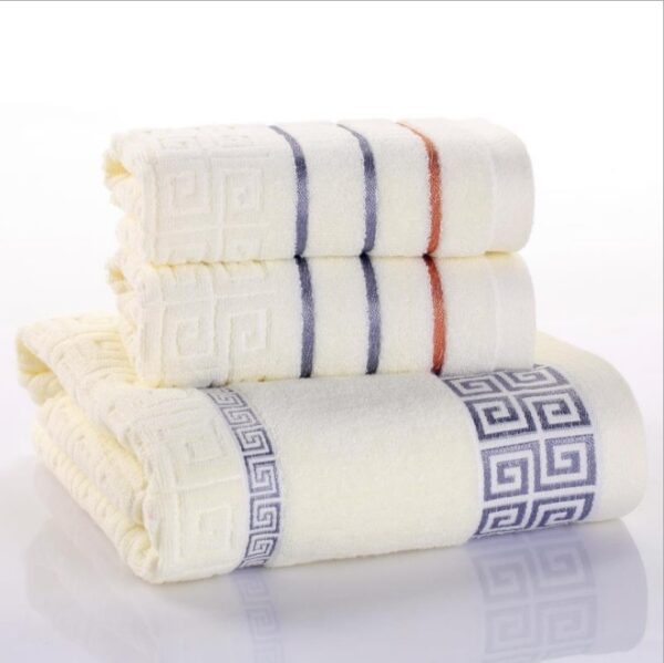 Three-Piece Cotton Towel Set, Soft Bath Towel - Image 3
