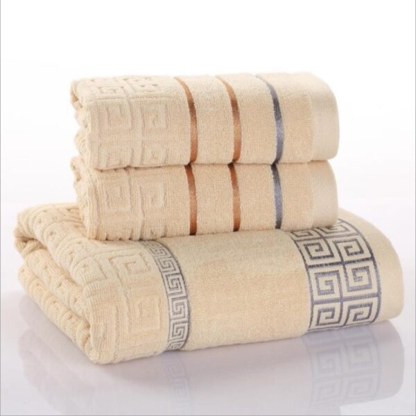 Three-Piece Cotton Towel Set, Soft Bath Towel - Image 4